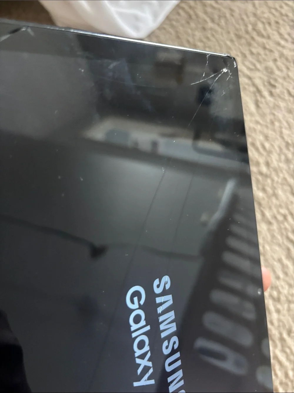 Samsung Galaxy Tablet has cracked screen